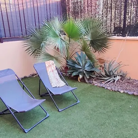 Apartment Urban Garden Hideaway *